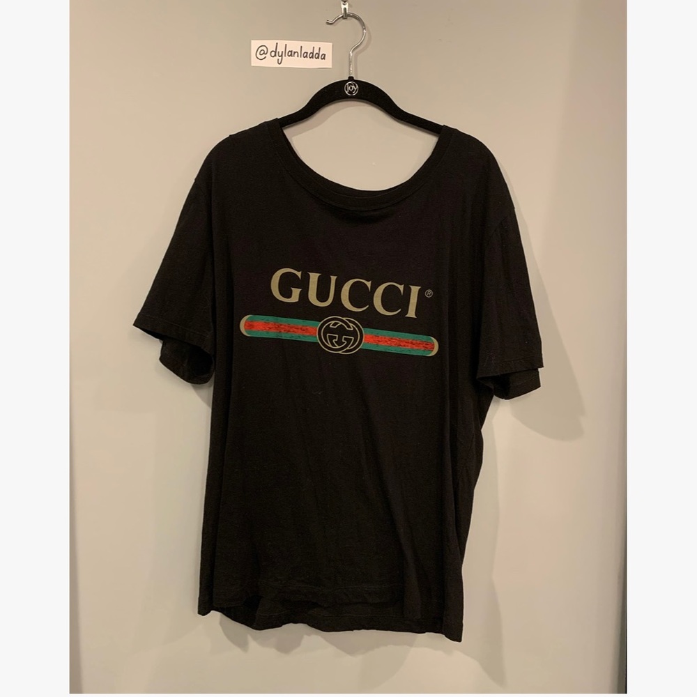 Gucci Oversize washed T-shirt with Gucci logo
